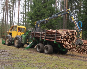 Vyvážečka dřeva a LKT 75